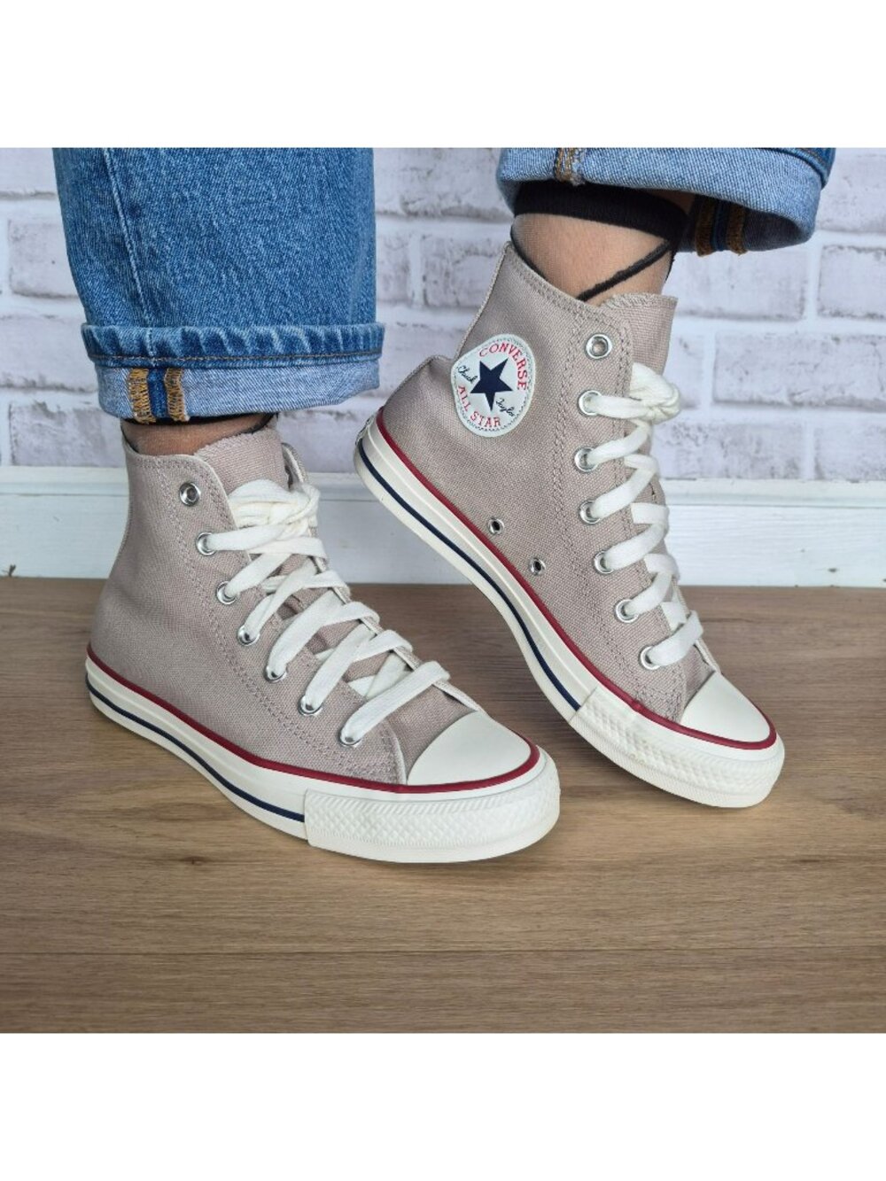 ⭐Converse Chuck Taylor All Star High Sz 9 Women's shoes Sneaker Beige A12479F